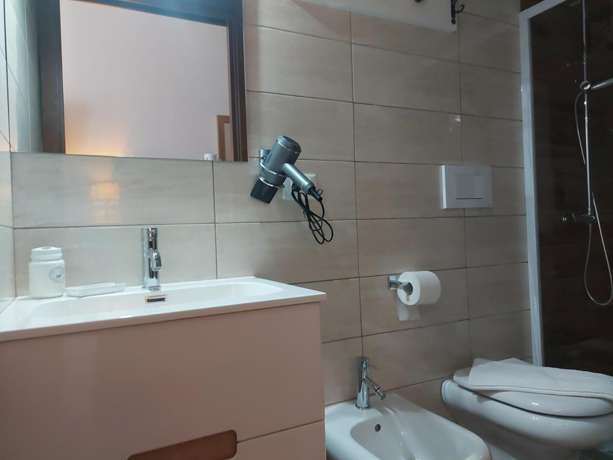 I Tre Marchi Rooms Camera Sabbia 테르몰리 외부 사진