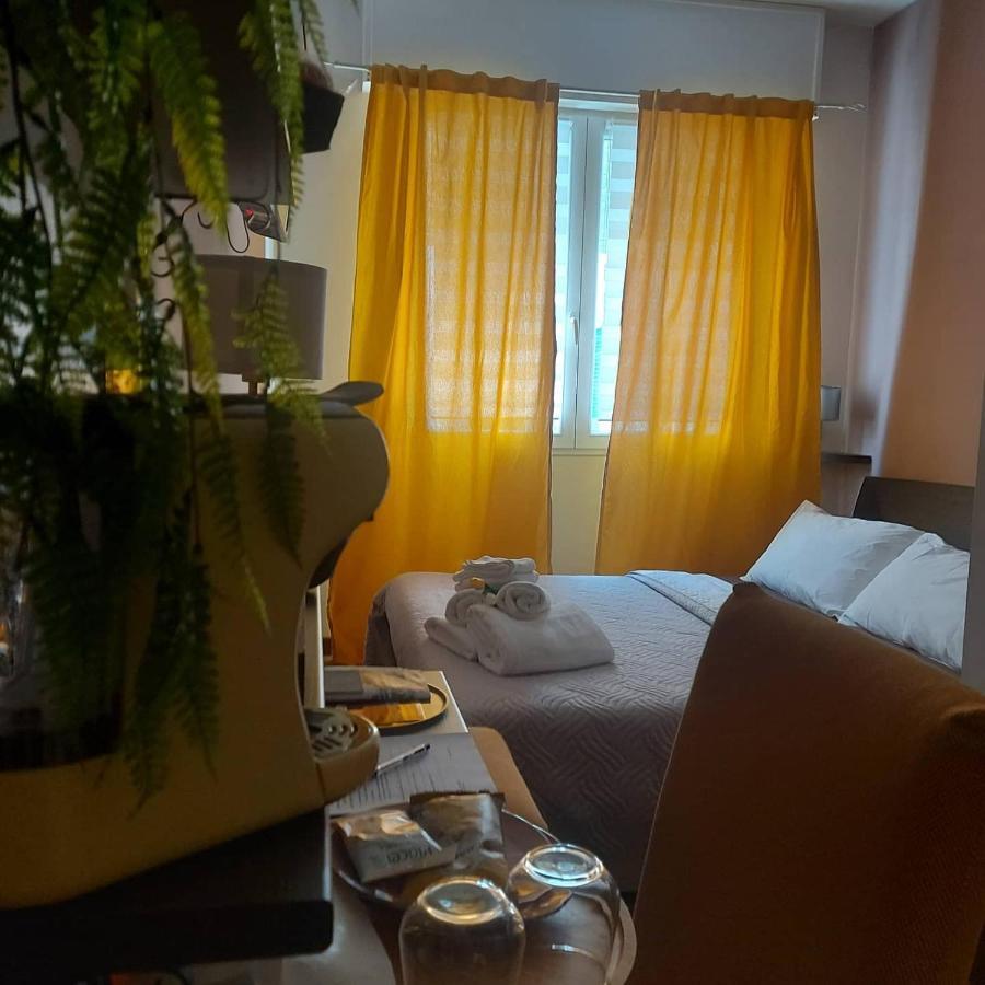 I Tre Marchi Rooms Camera Sabbia 테르몰리 외부 사진