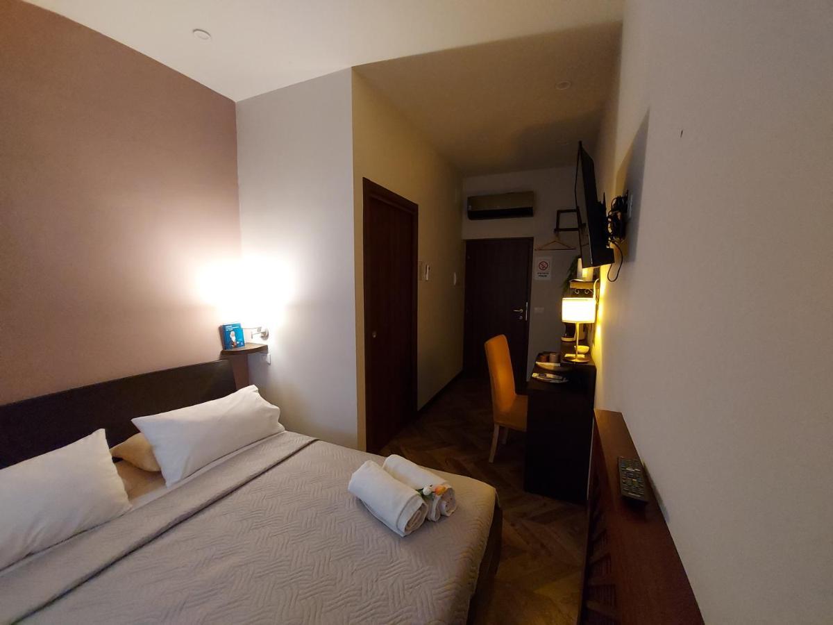 I Tre Marchi Rooms Camera Sabbia 테르몰리 외부 사진